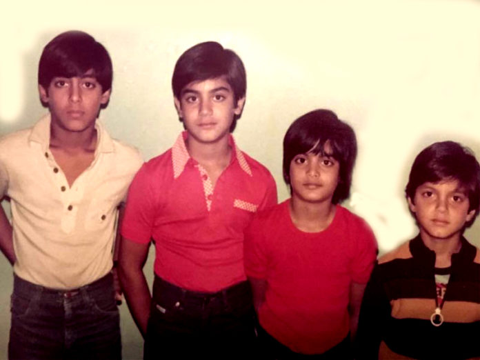 Salman with his brothers an 696x522