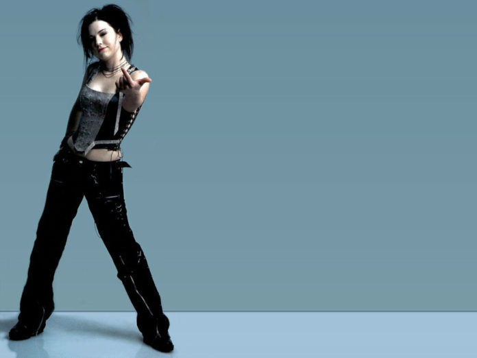 Amy Lee Image 696x522