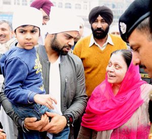Kohli at the Golden Temple with family