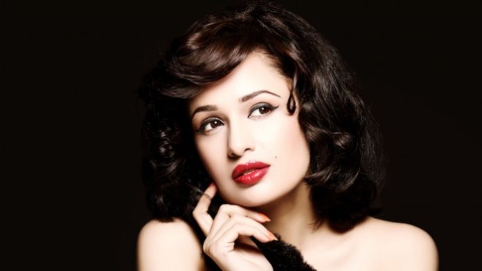 Yuvika Chaudhary image 696x392