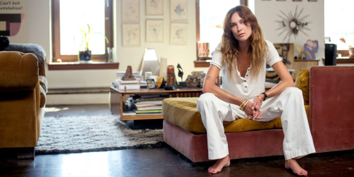 Erin Wasson image 696x348