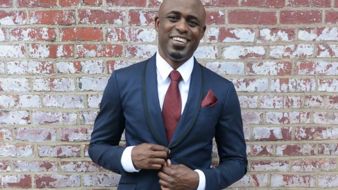 Wayne Brady image 696x392