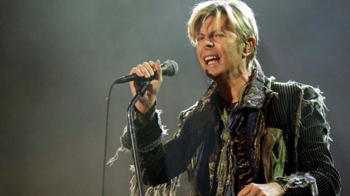 David Bowie pics 1 696x391