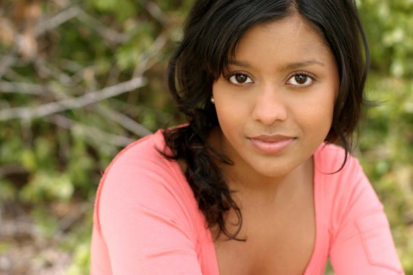 Tiya Sircar pics