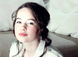 Anna Popplewell pics