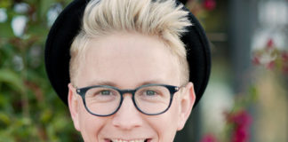 Tyler Oakley image