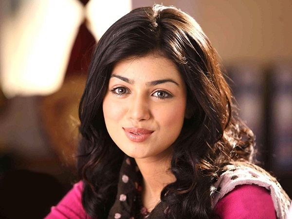 ayesha takia pics