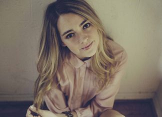 Katelyn Tarver imsgr