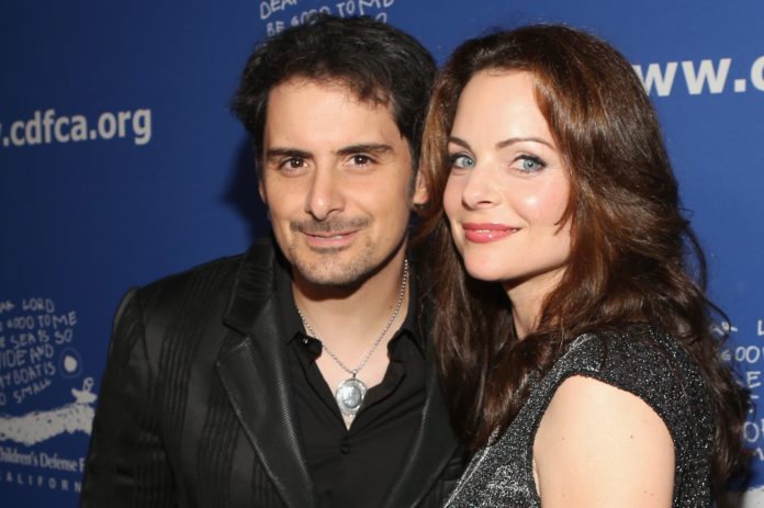 Brad Paisley Kimberly Williams Paisley 696x463