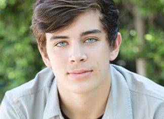 Hayes Grier Pics