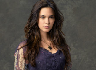 Odette Annable Pics