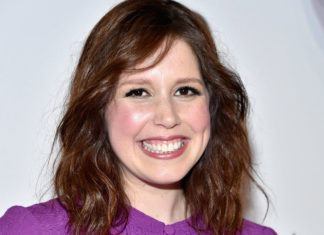 Vanessa Bayer Pics