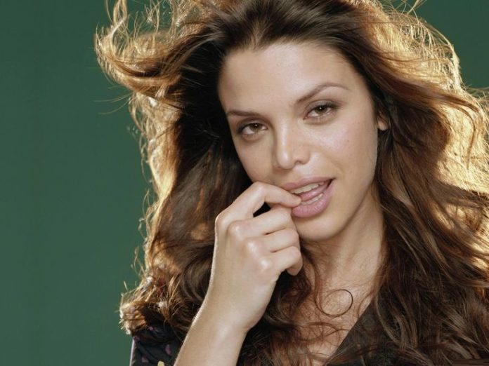 vanessa ferlito hot actresses 696x522