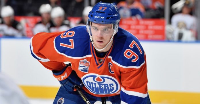 Connor McDavid Pics 696x365