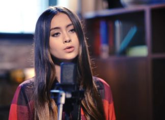 Jasmine Thompson Pics