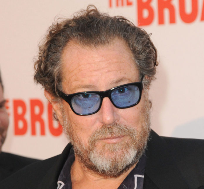 Julian Schnabel Pics 696x646