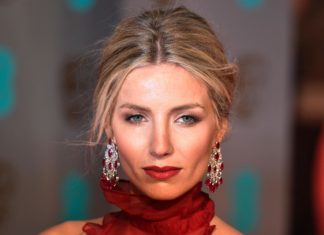 Annabelle Wallis Pics