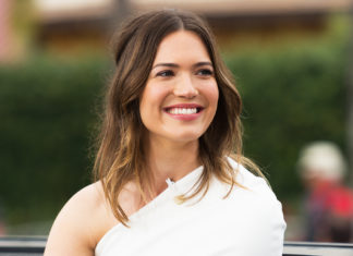 Mandy Moore Pics