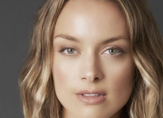 Rachel Skarsten Pics