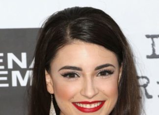 Daniela Bobadilla Pics