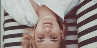 Emma Roberts sexy image