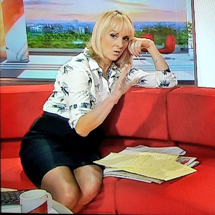 Louise Minchin Pics 696x696